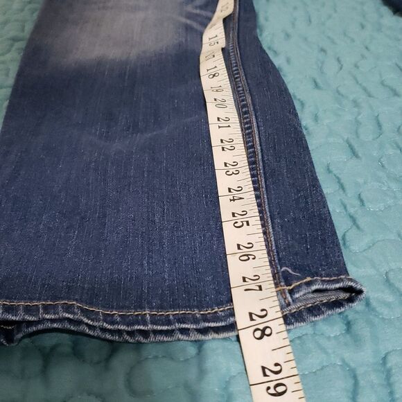 Arizona Jean Co. Super Skinny. Button/Zipper Closure. Junior Size 19 Short - Picture 7 of 12